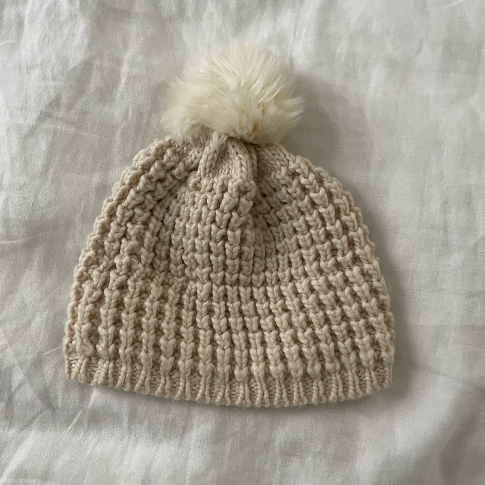 Anthro beanie fleece lined like new